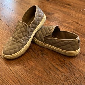 Ecentrcq Steve Madden Sneaker Shoes Slip On Size 7